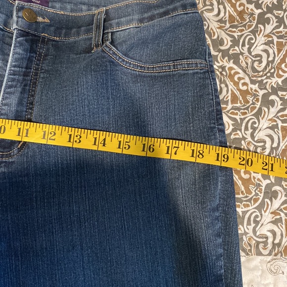 NOT YOUR DAUGHTER'S Jeans - Picture 8 of 10